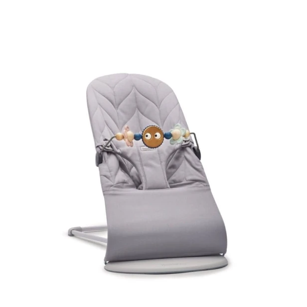 95823